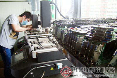 紅警電腦維修培訓(xùn)學(xué)校成功接修500多萬元高端主板，彰顯技術(shù)實(shí)力
